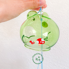 Load image into Gallery viewer, Froggy Wind Chime